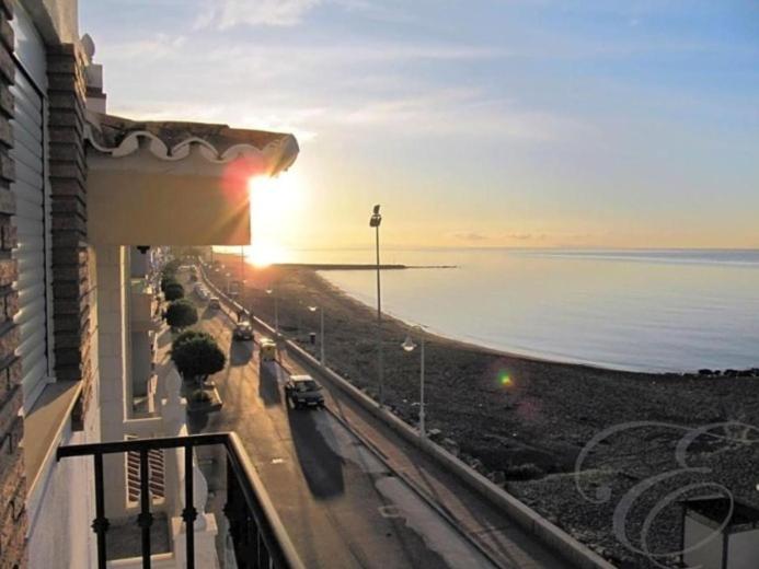 Algarrobo Costa Primera Linea De Playa Duplex Екстериор снимка