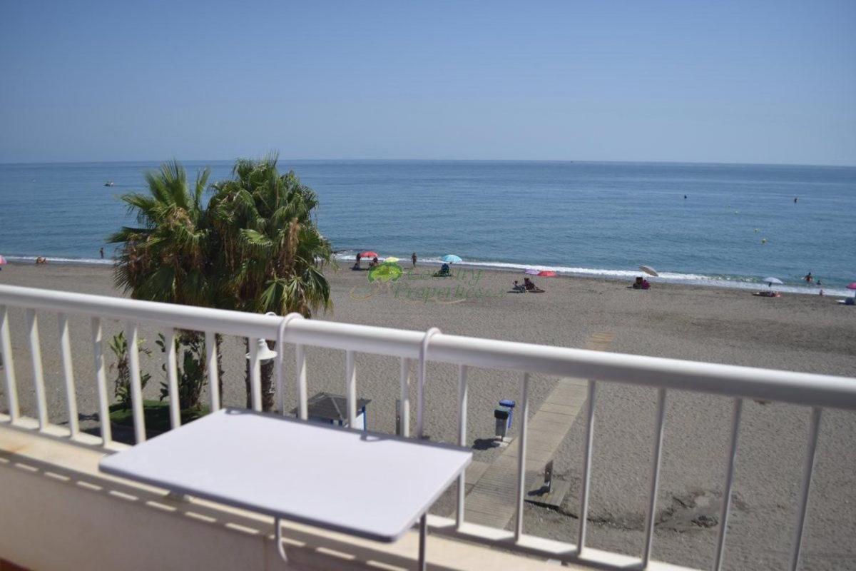 Algarrobo Costa Primera Linea De Playa Duplex Екстериор снимка